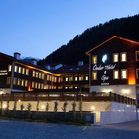 Hotel Flora 4*
