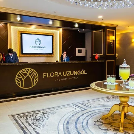 Flora أوزونغول
